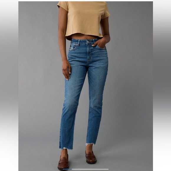 American Eagle Outfitters Denim - American Eagle 🦅 Strigid Mom Jean